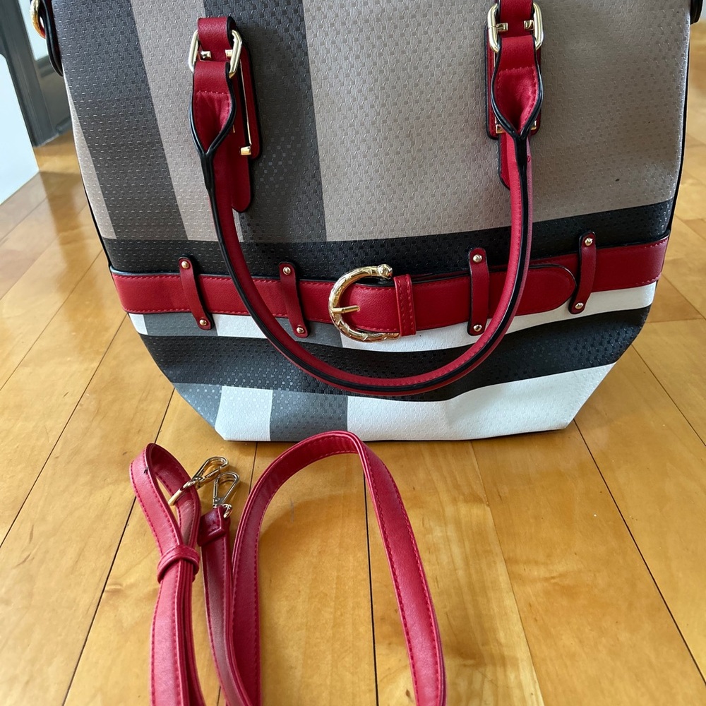 Stylish Red and Black Women's Tote Bag